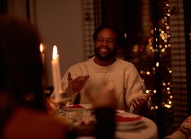 Glen Faria schrijft kerstnummer 'FF NIKS', geen drank voor minderjarigen Glen Faria schrijft kerstnummer 'FF NIKS', geen drank voor minderjarigen
