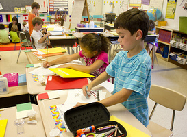Kunstdocenten voor de klas bij lerarentekort op basisscholen 
