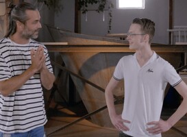 Puberruil in een nieuw jasje gestoken en vanaf april terug op televisie Puberruil in een nieuw jasje gestoken en vanaf april terug op televisie