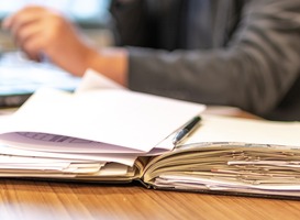 Week 9: Meer werkstress bij jonge vrouwen, STAP-budget en Hugo Metsers Week 9: Meer werkstress bij jonge vrouwen, STAP-budget en Hugo Metsers