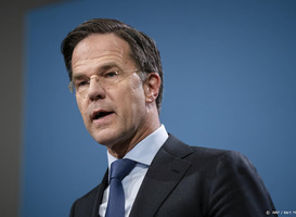 Premier Mark Rutte bij debat over uit huis geplaatste 'toeslagenkinderen'