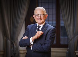 Prof. mr. Pieter van Vollenhoven opent Special Olympics Nationale Spelen Prof. mr. Pieter van Vollenhoven opent Special Olympics Nationale Spelen
