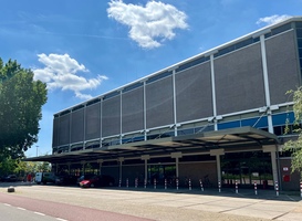 Voormalig fietsendepot in Utrecht verandert in expositieruimte voor HKU