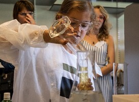 Spin-off van Wageningen Universiteit Pepscan viert 25-jarig bestaan Spin-off van Wageningen Universiteit Pepscan viert 25-jarig bestaan
