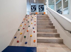 Kindcentrum De Stappen in Wouw heeft het onderwijsgebouw van de toekomst Kindcentrum De Stappen in Wouw heeft het onderwijsgebouw van de toekomst