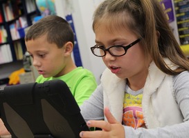 Voor het ontwikkelen van digitale geletterdheid zoekt SLO leraren en experts
