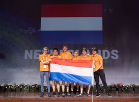 Jongeren uit Hilversum ontvangen ScienceMakers Award 2022 Jongeren uit Hilversum ontvangen ScienceMakers Award 2022