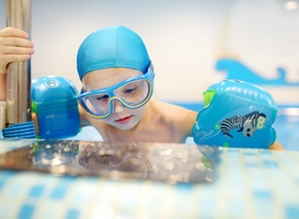 'Heerenveense crowdfundactie voor zwemschool moet voorbeeld zijn' 