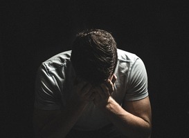 Nicky wil depressieve jongeren helpen nadat hij zelf het leven niet meer zag zitten Nicky wil depressieve jongeren helpen nadat hij zelf het leven niet meer zag zitten
