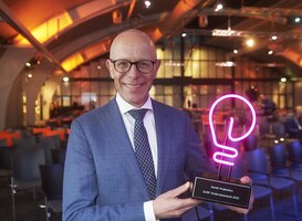 Winnaars van de SURF Onderwijsawards 2022 bekendgemaakt Winnaars van de SURF Onderwijsawards 2022 bekendgemaakt
