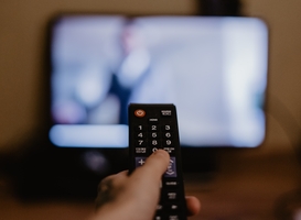 Meer televisieprogramma's toegankelijk maken met audiodescriptie Meer televisieprogramma's toegankelijk maken met audiodescriptie