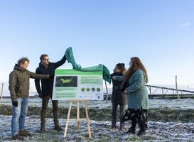 Vijfjarig onderzoek naar ecologische effecten zonneparken vandaag gestart Vijfjarig onderzoek naar ecologische effecten zonneparken vandaag gestart