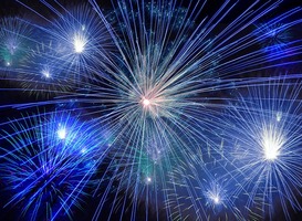 Vuurwerk zorgt voor enorme schade aan basisschool in Amsterdam Vuurwerk zorgt voor enorme schade aan basisschool in Amsterdam