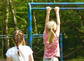 'Buitenspelen is de oplossing voor invulling verplichte twee uur gymles'