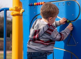 Voor de verplichte twee uur gym moeten schoolpleinen op de schop Voor de verplichte twee uur gym moeten schoolpleinen op de schop