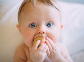 Baby's die meertalig opgroeien niet mentaal flexibeler dan eentalige baby's