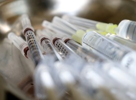 Nieuwe oproep voor jongeren om nu nog gratis HPV-prik te halen Nieuwe oproep voor jongeren om nu nog gratis HPV-prik te halen