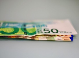 Acht miljoen euro voor speciale geldlessen aan mbo-studenten Acht miljoen euro voor speciale geldlessen aan mbo-studenten
