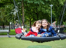 Geld nodig voor speelplekken voor kinderen met en zonder een beperking Geld nodig voor speelplekken voor kinderen met en zonder een beperking