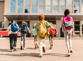 VVN start de jaarlijkse campagne 'Onze scholen zijn weer begonnen' 