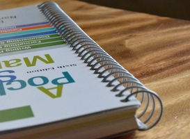 Onderzoek naar goedkopere en duurzamere schoolboeken Onderzoek naar goedkopere en duurzamere schoolboeken