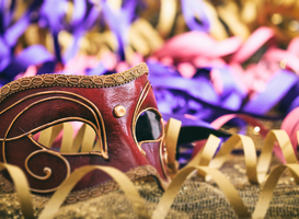 Normal_carnival-mask-on-colorful-blur-background-2022-12-16-12-21-30-utc