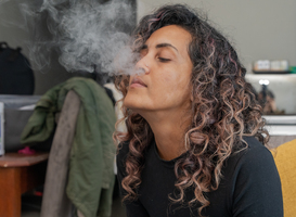 Grote groep jonge vapers in Nederland, artsen slaan alarm Grote groep jonge vapers in Nederland, artsen slaan alarm