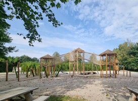 Inclusieve speeltuin voor kinderen met fysieke beperking bij ZooParc Overloon Inclusieve speeltuin voor kinderen met fysieke beperking bij ZooParc Overloon