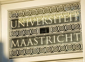 Universiteit Maastricht mag docent ontslaan vanwege ongewenst gedrag 