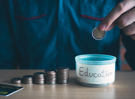 'Kost 9 miljard euro als we rente op studieschulden afschaffen' 'Kost 9 miljard euro als we rente op studieschulden afschaffen'