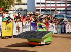 Tijdens afsluiting World Solar Challenge valt Gronings studententeam in de prijzen