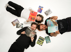 Boaz, Sophie Straat en Wieger Hoogendorp laten zien hoe leuk lezen is Boaz, Sophie Straat en Wieger Hoogendorp laten zien hoe leuk lezen is