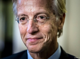 Demissionair onderwijsminister Dijkgraaf maakt zich zorgen om onderwijsplannen Demissionair onderwijsminister Dijkgraaf maakt zich zorgen om onderwijsplannen