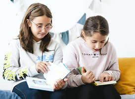 De 70ste Kinderboekenweek gaat in oktober op de eigenwijze tour De 70ste Kinderboekenweek gaat in oktober op de eigenwijze tour