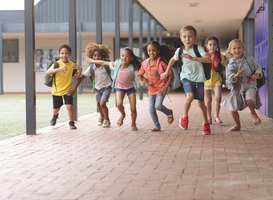 Op De Tijd en Ruimte mogen kinderen zélf bepalen wat ze leren Op De Tijd en Ruimte mogen kinderen zélf bepalen wat ze leren