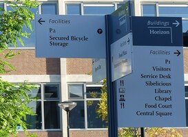 Zicht op deel van de Breda University of Applied Sciences, Monseigneur Hopmansstraat 2, 4817 JS Breda door G. Lanting Zicht op deel van de Breda University of Applied Sciences, Monseigneur Hopmansstraat 2, 4817 JS Breda door G. Lanting