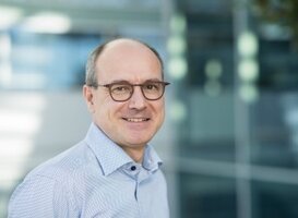 Hoogleraar Bert Weckhuysen ontvangt eredoctoraat Universiteit Gent Hoogleraar Bert Weckhuysen ontvangt eredoctoraat Universiteit Gent