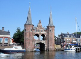Leerlingenvervoer krijgt ontheffing en mag wel door autoluwe binnenstad van Sneek Leerlingenvervoer krijgt ontheffing en mag wel door autoluwe binnenstad van Sneek