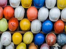 Rijnlands Lyceum bereikt hoogste punt tijdens nieuwbouw Rijnlands Lyceum bereikt hoogste punt tijdens nieuwbouw