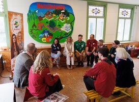 Koningin Máxima bezoekt mini Jamboree van Scouting Nederland 