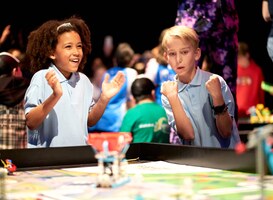 Scholieren tonen zelfgebouwde robots tijdens finale FIRST LEGO League