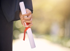 45 masterdiploma's onterecht uitgegeven door ambtenarenschool 45 masterdiploma's onterecht uitgegeven door ambtenarenschool