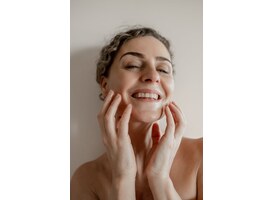 Eerste online cursus SKINYOGA in Nederland gelanceerd Eerste online cursus SKINYOGA in Nederland gelanceerd