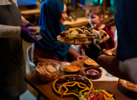 Scholen tijdens Eid al-Fitr: sommige leerlingen zijn vrij, anderen maken toetsen