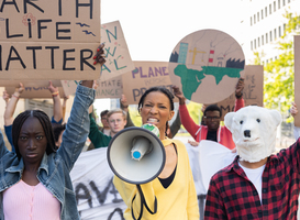Bezetting klimaatactivisten hogeschool Van Hall Larenstein beëindigd Bezetting klimaatactivisten hogeschool Van Hall Larenstein beëindigd