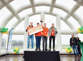 Fontys en Hanze winnen Self Driving Challenge 2024 Fontys en Hanze winnen Self Driving Challenge 2024