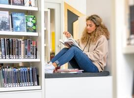 DUO opent servicebalie in bibliotheek Venlo voor (oud-)studenten DUO opent servicebalie in bibliotheek Venlo voor (oud-)studenten