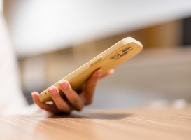 Mbo-school verbiedt mobiele telefoons in het klaslokaal Mbo-school verbiedt mobiele telefoons in het klaslokaal