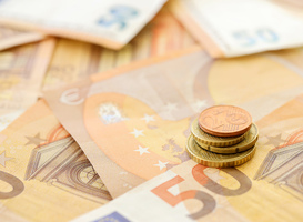 Normal_very-big-amount-of-fifty-european-euro-banknotes-i-2025-03-17-04-20-13-utc