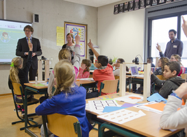 Leraren gaan, ondanks alle kritiek, door met Week van de Lentekriebels Leraren gaan, ondanks alle kritiek, door met Week van de Lentekriebels